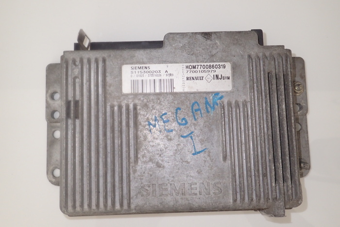 KOMPUTER S113725203A HOM7700105817 RENAULT 1,8 ;2,0 1